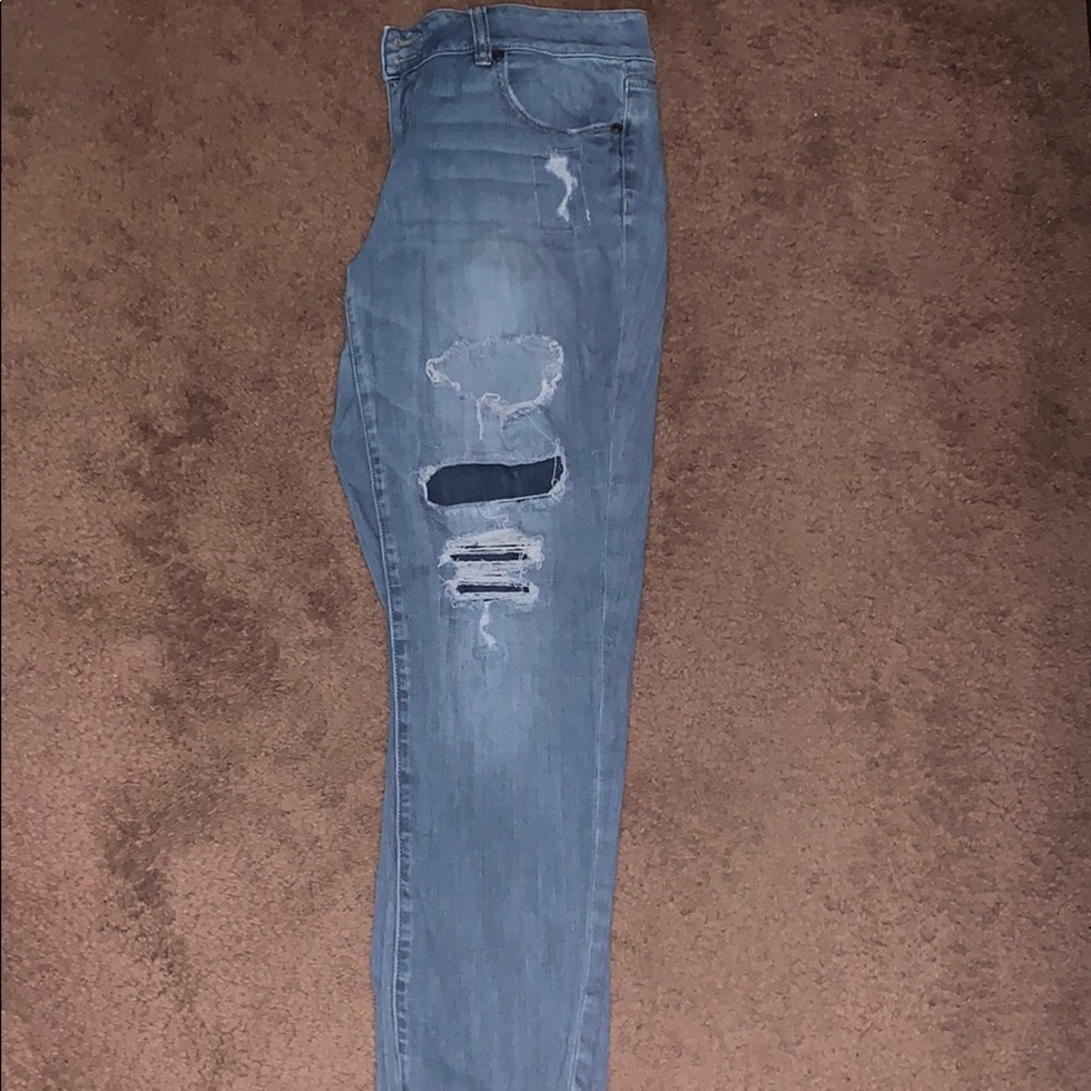 Mix & match patch jeans